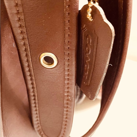 Vintage Coach 9951 Patricia Legacy Brown Leather Flap Bag - Gold Hardware - Picture 8 of 10